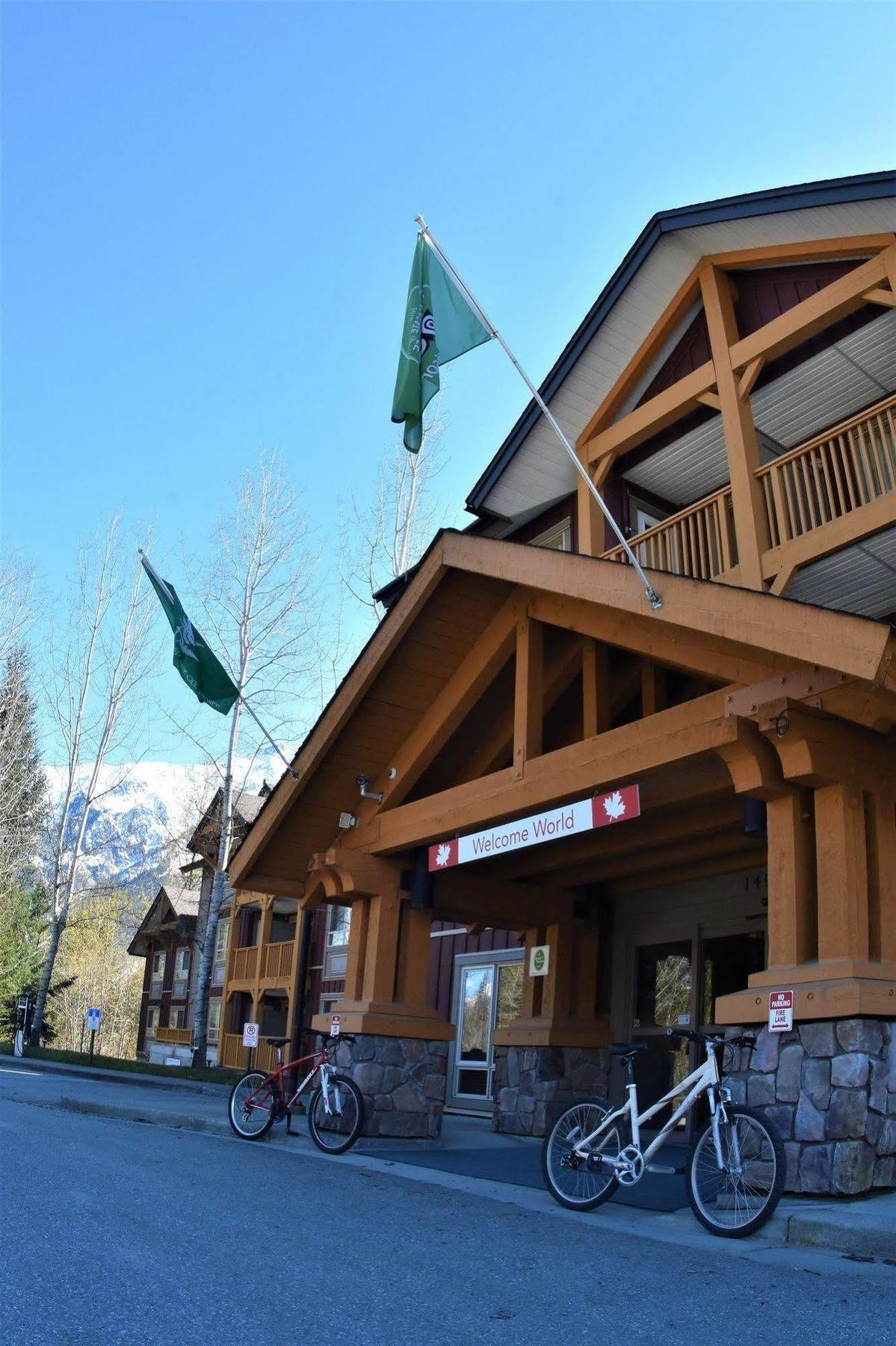 Pemberton Valley Lodge Exterior foto