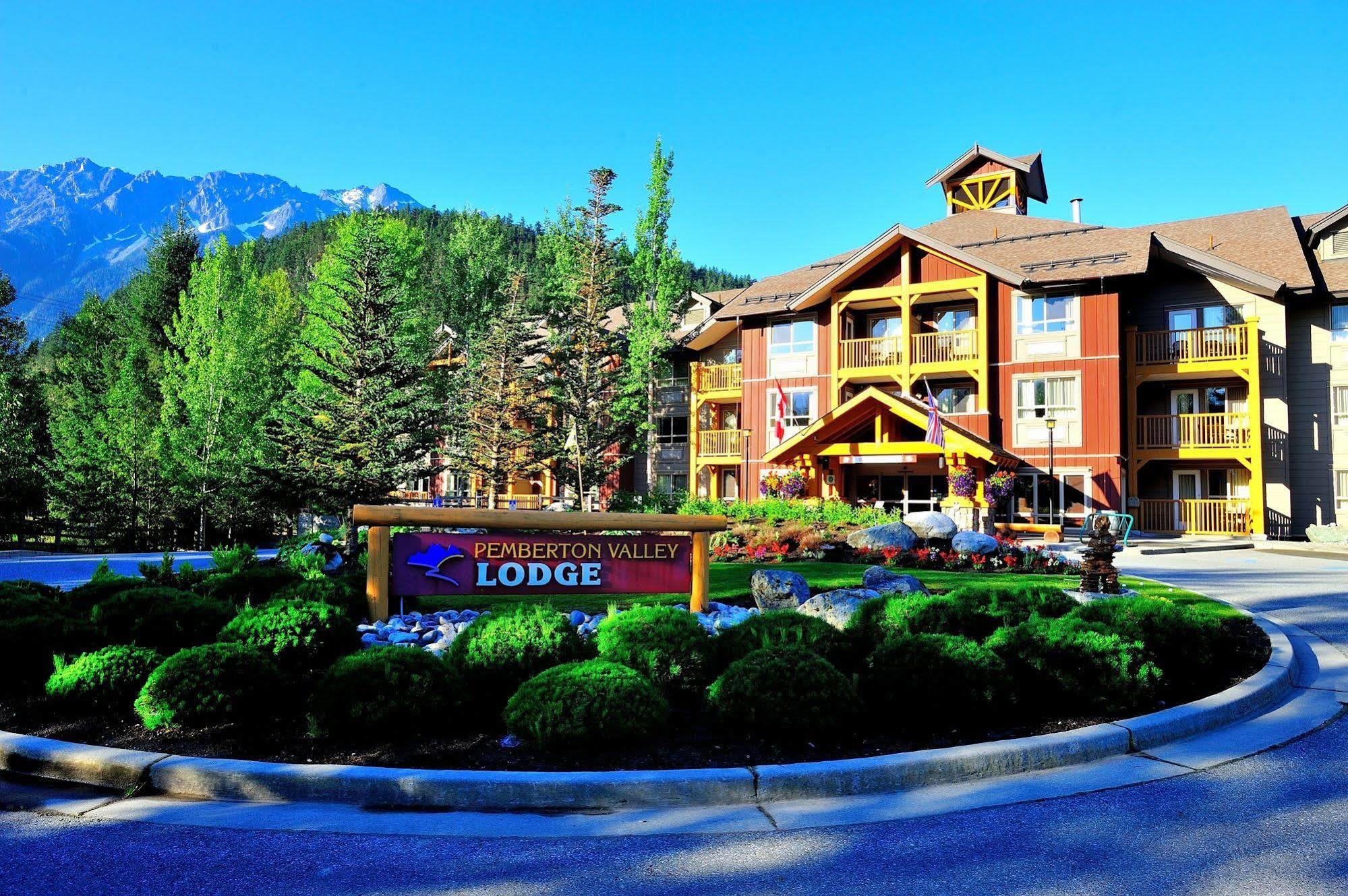 Pemberton Valley Lodge Exterior foto